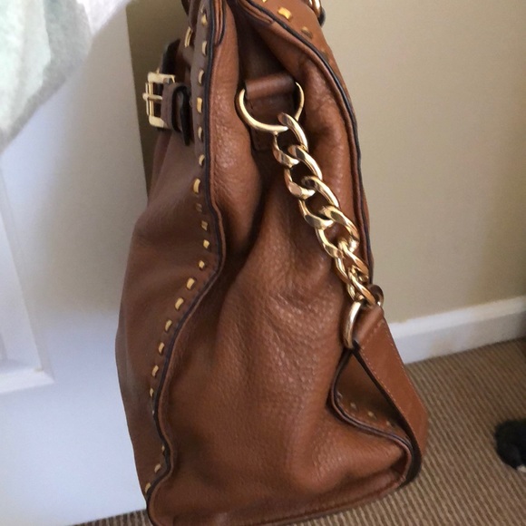Michael Kors Hamilton  Large studded Tote - Picture 5 of 8